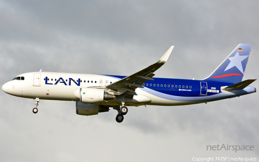 LAN Airlines Airbus A320-214 (D-AVVB) | Photo 34226