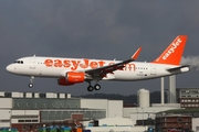 easyJet Airbus A320-214 (D-AVVC) at  Hamburg - Finkenwerder, Germany