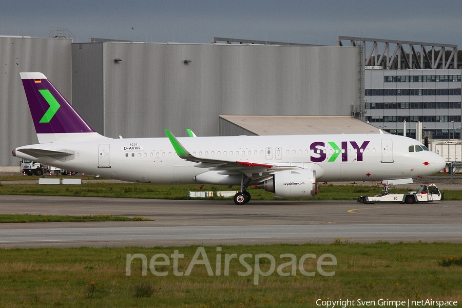 Sky Airline Airbus A320-251N (D-AVVK) | Photo 375893