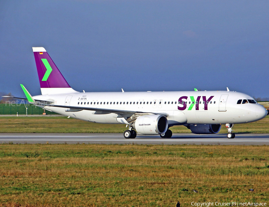 Sky Airline Airbus A320-251N (D-AVVK) | Photo 382039