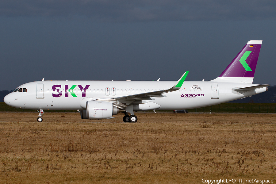 Sky Airline Airbus A320-251N (D-AVVL) | Photo 432898