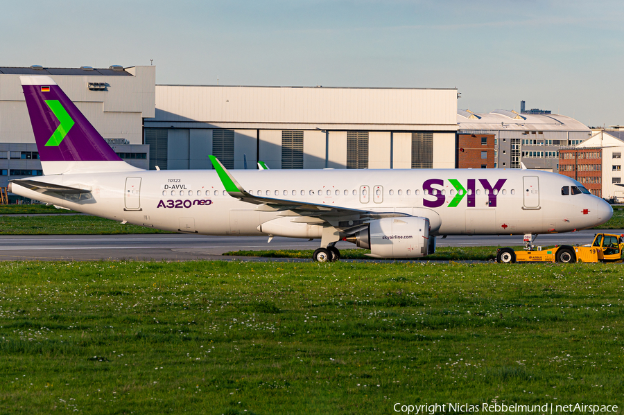 Sky Airline Airbus A320-251N (D-AVVL) | Photo 474785