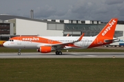 easyJet Airbus A320-214 (D-AVVL) at  Hamburg - Finkenwerder, Germany