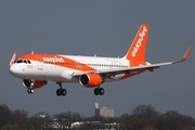 easyJet Airbus A320-214 (D-AVVL) at  Hamburg - Finkenwerder, Germany