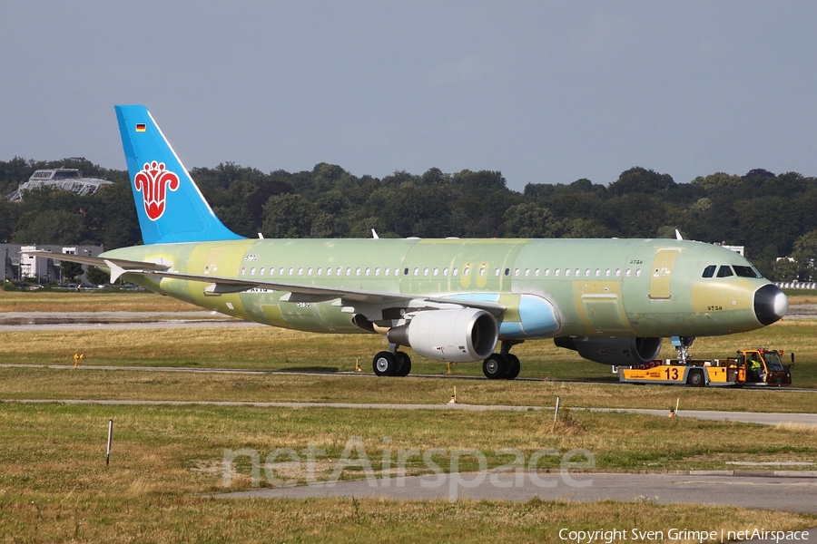China Southern Airlines Airbus A320-214 (D-AVVQ) | Photo 29227