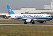 China Southern Airlines Airbus A320-214 (D-AVVQ) at  Hamburg - Finkenwerder, Germany