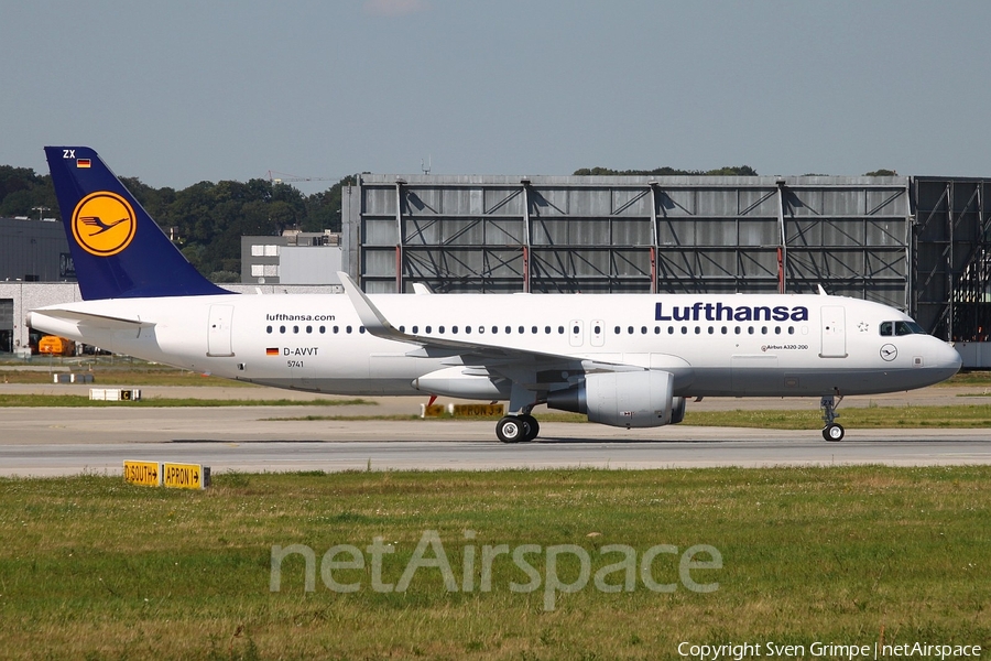 Lufthansa Airbus A320-214 (D-AVVT) | Photo 29790