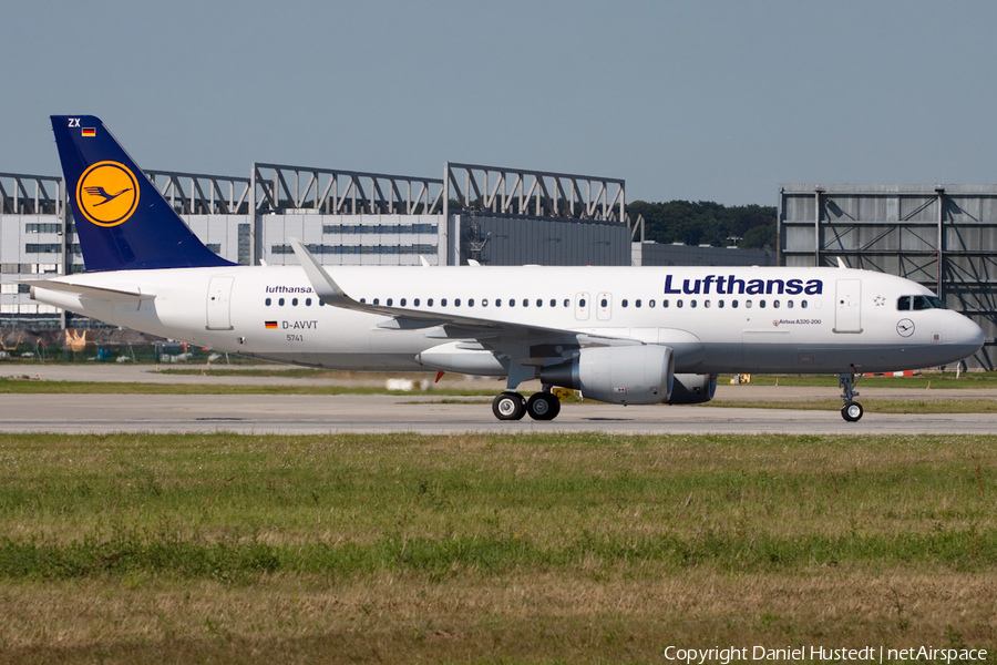 Lufthansa Airbus A320-214 (D-AVVT) | Photo 533405