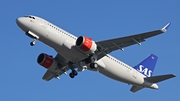 SAS - Scandinavian Airlines Airbus A320-251N (D-AVVT) at  Hamburg - Finkenwerder, Germany