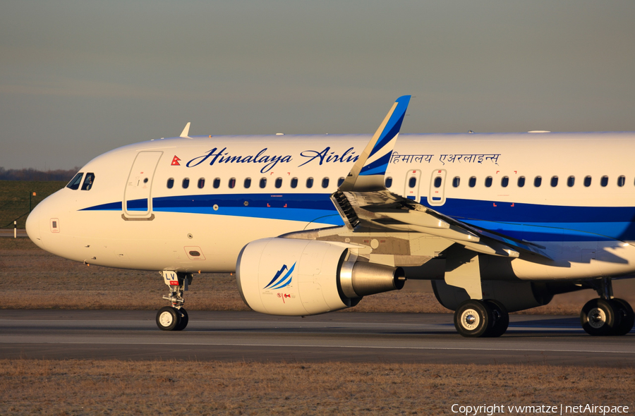 Himalaya Airlines Airbus A320-214 (D-AVVU) | Photo 137996