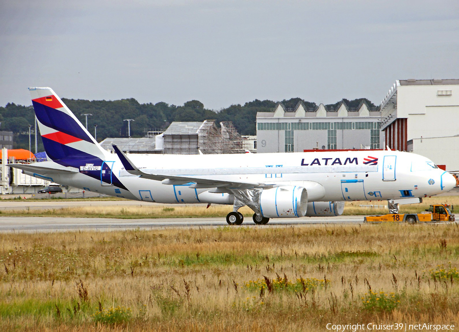 LATAM Airlines Chile Airbus A320-271N (D-AVVU) | Photo 287693