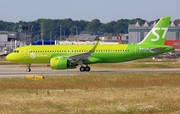 S7 Airlines Airbus A320-271N (D-AVVY) at  Hamburg - Finkenwerder, Germany