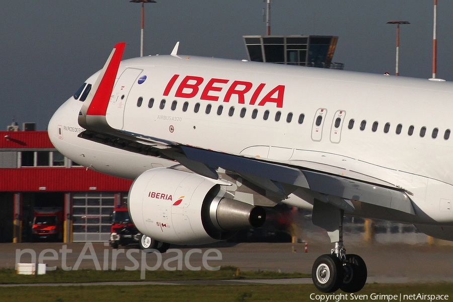 Iberia Airbus A320-214 (D-AVVZ) | Photo 59702