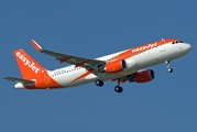 easyJet Airbus A320-214 (D-AVVZ) at  Hamburg - Fuhlsbuettel (Helmut Schmidt), Germany