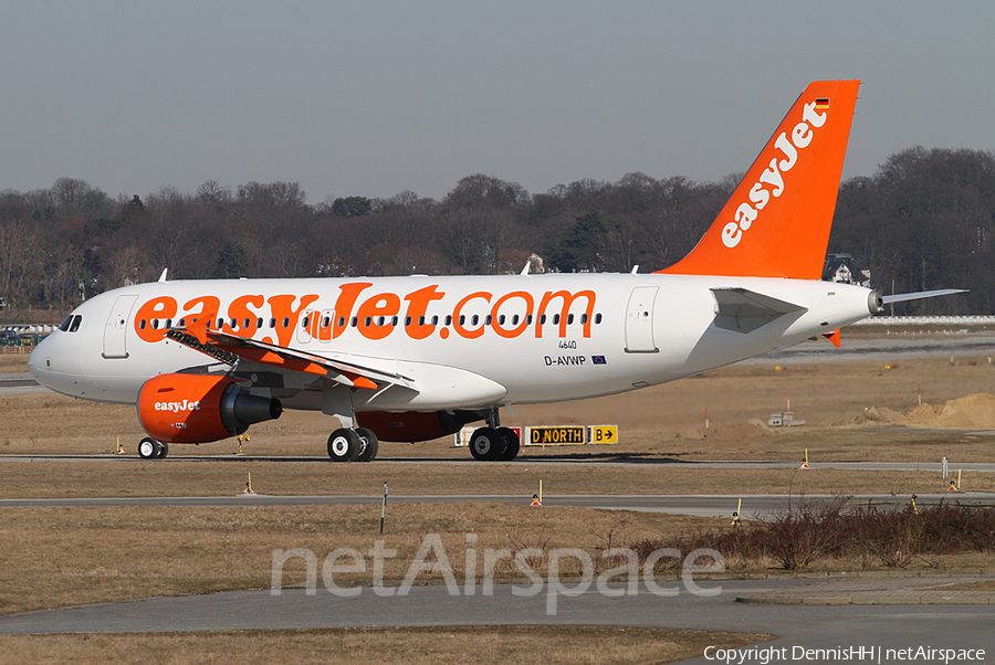 easyJet Airbus A319-111 (D-AVWP) | Photo 398563