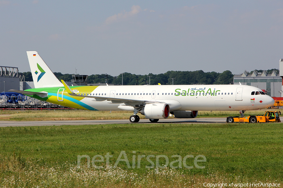 Salam Air Airbus A321-253NX (D-AVWV) | Photo 453370