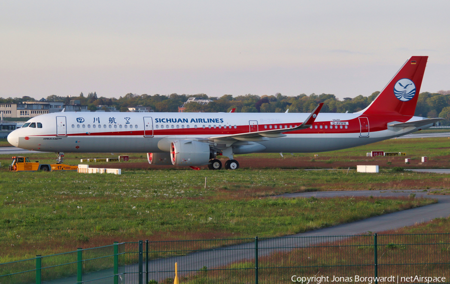 Sichuan Airlines Airbus A321-271N (D-AVWW) | Photo 555699