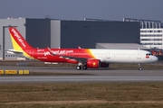 VietJet Air Airbus A321-271N (D-AVXA) at  Hamburg - Finkenwerder, Germany