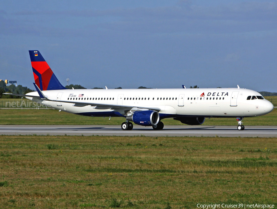 Delta Air Lines Airbus A321-211 (D-AVXE) | Photo 378806