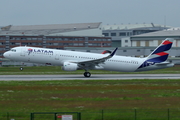 LATAM Airlines Chile Airbus A321-211 (D-AVXF) at  Hamburg - Finkenwerder, Germany