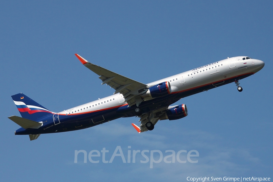 Aeroflot - Russian Airlines Airbus A321-211 (D-AVXJ) | Photo 110647