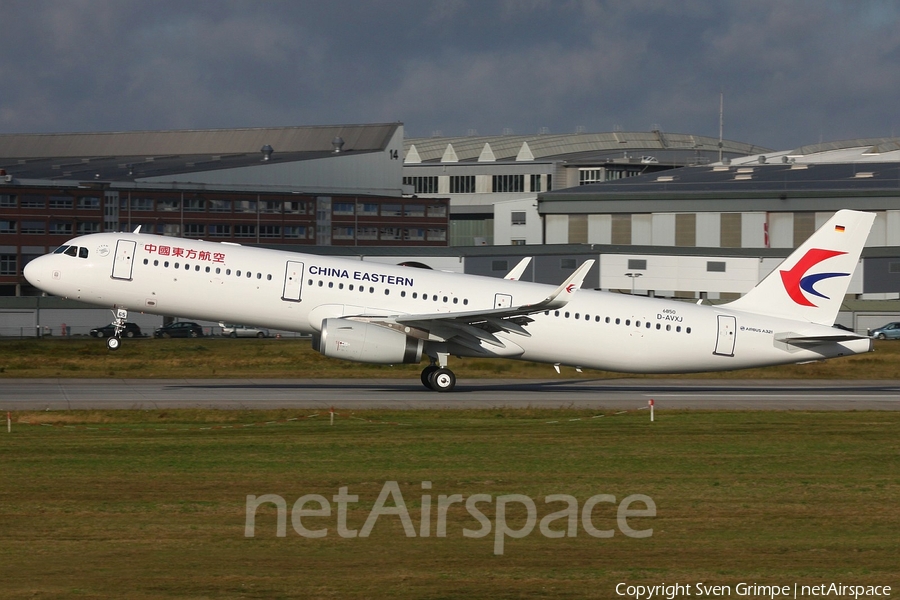 China Eastern Airlines Airbus A321-231 (D-AVXJ) | Photo 90729
