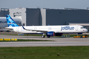 JetBlue Airways Airbus A321-271NX (D-AVXK) at  Hamburg - Finkenwerder, Germany