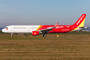 VietJet Air Airbus A321-211 (D-AVXK) at  Hamburg - Finkenwerder, Germany