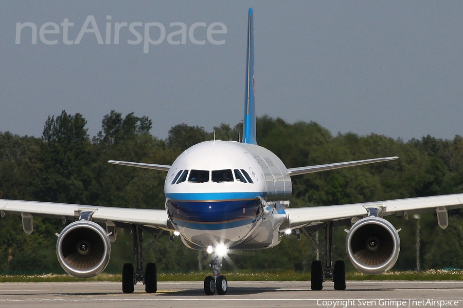 China Southern Airlines Airbus A321-211 (D-AVXM) | Photo 110360