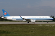 China Southern Airlines Airbus A321-211 (D-AVXM) at  Hamburg - Finkenwerder, Germany