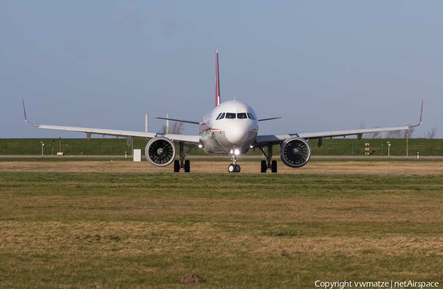 Sichuan Airlines Airbus A321-271N (D-AVXM) | Photo 373706