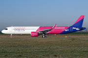 Wizz Air Airbus A321-271NX (D-AVXM) at  Hamburg - Finkenwerder, Germany