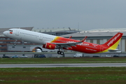 VietJet Air Airbus A321-211 (D-AVXN) at  Hamburg - Finkenwerder, Germany