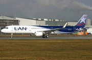 LAN Airlines Airbus A321-211 (D-AVXO) at  Hamburg - Finkenwerder, Germany
