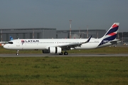 LATAM Airlines Brasil Airbus A321-271NX (D-AVXP) at  Hamburg - Finkenwerder, Germany