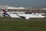 LATAM Airlines Brasil Airbus A321-271NX (D-AVXP) at  Hamburg - Finkenwerder, Germany
