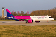 Wizz Air Airbus A321-271NX (D-AVXQ) at  Hamburg - Finkenwerder, Germany