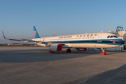 China Southern Airlines Airbus A321-253NX (D-AVXS) at  Rostock-Laage, Germany