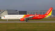 VietJet Air Airbus A321-211 (D-AVXT) at  Hamburg - Finkenwerder, Germany