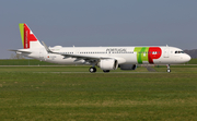 TAP Air Portugal Airbus A321-251NX (D-AVXU) at  Hamburg - Finkenwerder, Germany