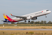 Asiana Airlines Airbus A321-252NX (D-AVXV) at  Hamburg - Finkenwerder, Germany