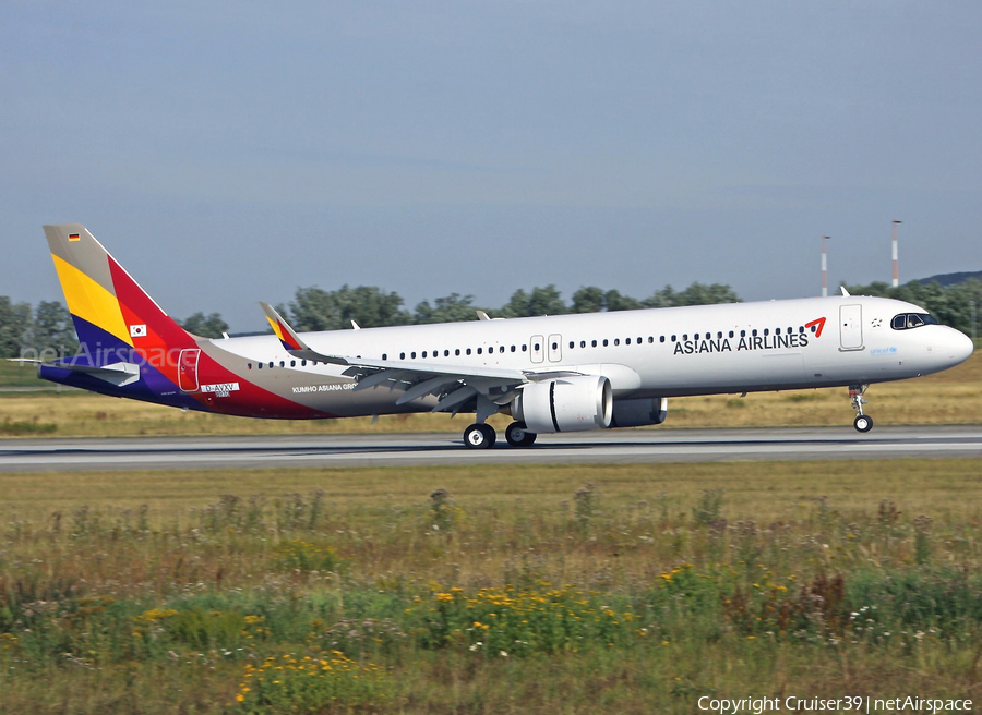 Asiana Airlines Airbus A321-252NX (D-AVXV) | Photo 371869