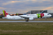 TAP Air Portugal Airbus A321-251NX (D-AVXV) at  Hamburg - Finkenwerder, Germany
