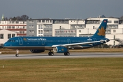 Vietnam Airlines Airbus A321-231 (D-AVXV) at  Hamburg - Finkenwerder, Germany