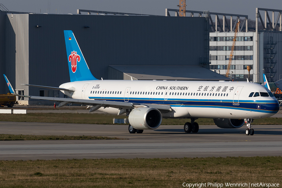 China Southern Airlines Airbus A321-253NX (D-AVXW) | Photo 378694