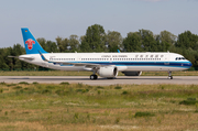 China Southern Airlines Airbus A321-253NX (D-AVYA) at  Hamburg - Finkenwerder, Germany