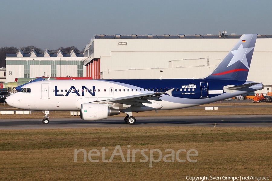 LAN Airlines Airbus A319-112 (D-AVYH) | Photo 16819
