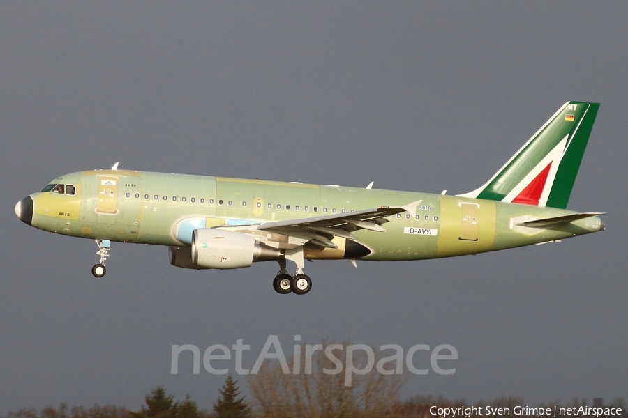 Alitalia Airbus A319-111 (D-AVYI) | Photo 12825