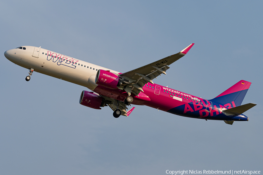 Wizz Air Abu Dhabi Airbus A321-271NX (D-AVYL) | Photo 398709