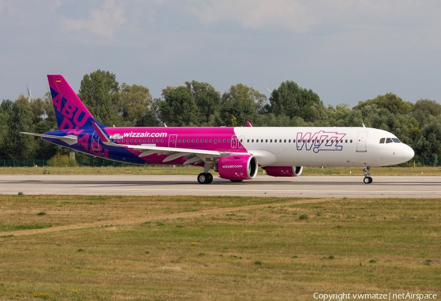 Wizz Air Abu Dhabi Airbus A321-271NX (D-AVYL) | Photo 398708